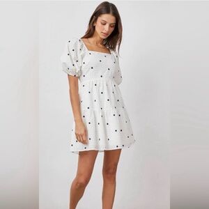 Rails White Seersucker Floral Dress summer vacation – Puff Sleeves – Small